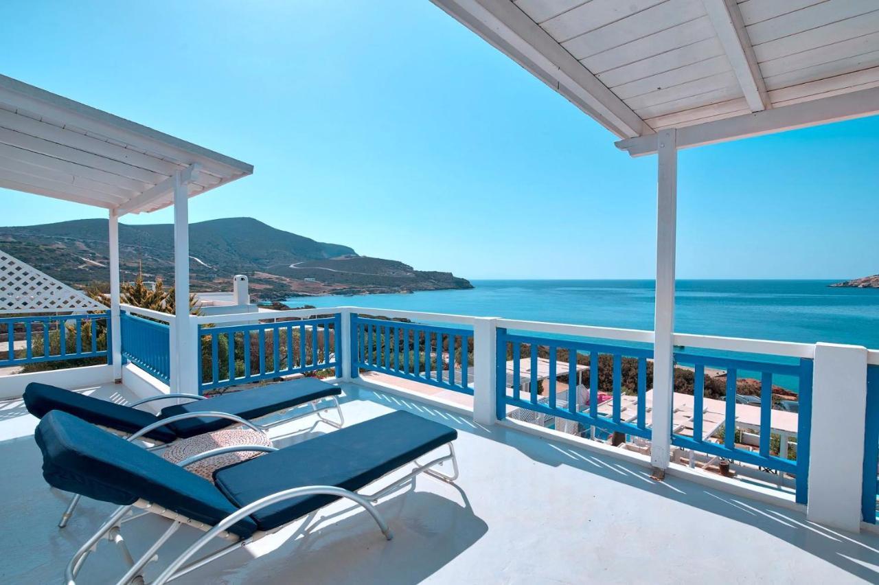 Blue Dolphin Antiparos Villas And Suites Agios Georgios  Eksteriør bilde