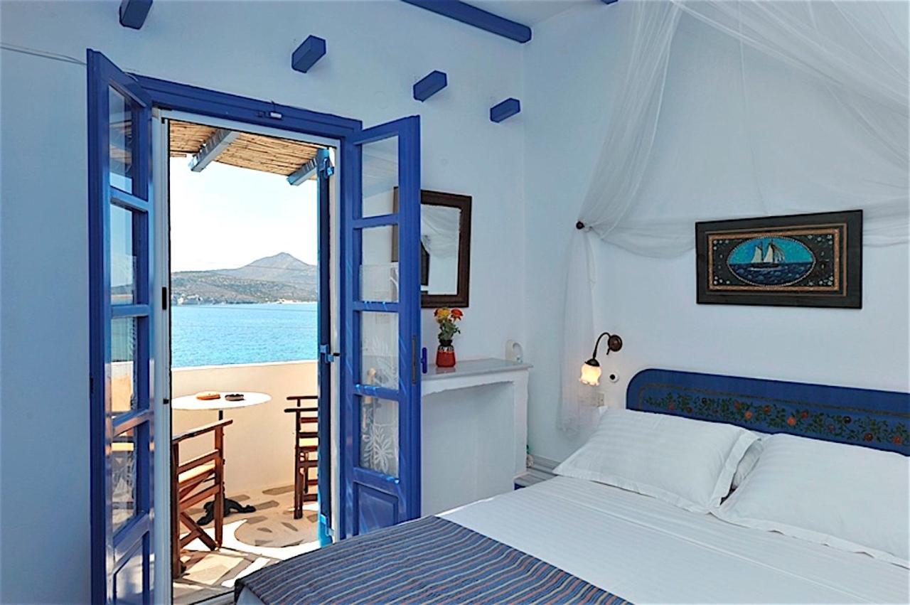 Blue Dolphin Antiparos Villas And Suites Agios Georgios  Eksteriør bilde