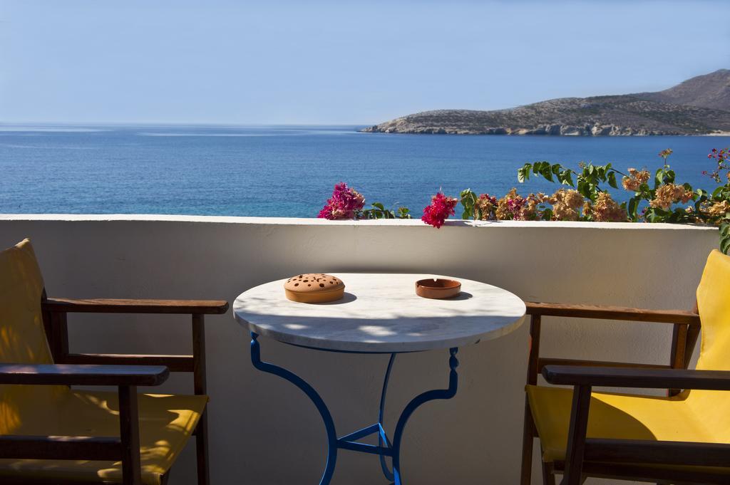 Blue Dolphin Antiparos Villas And Suites Agios Georgios  Eksteriør bilde