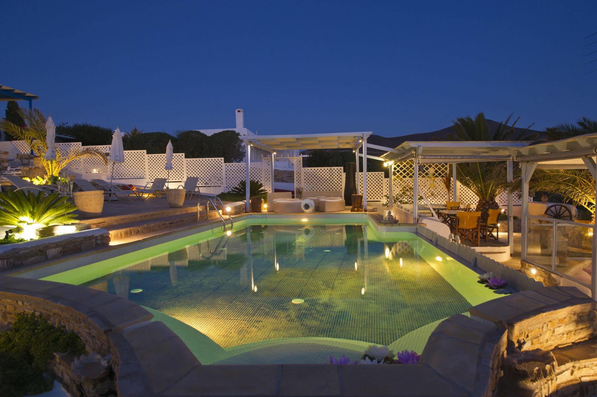Blue Dolphin Antiparos Villas And Suites Agios Georgios  Eksteriør bilde